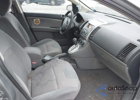 2008 Nissan Sentra 2.0S z USA, uszkodzony, nr VIN 3N1AB61E18L631224